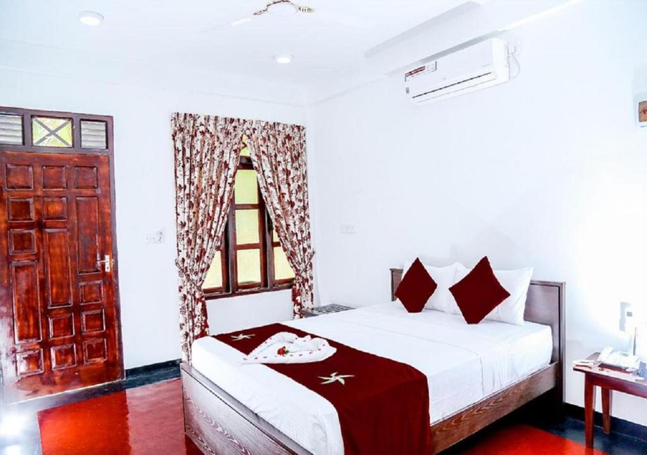 Crescent Sea Resort Nilaveli Exterior foto